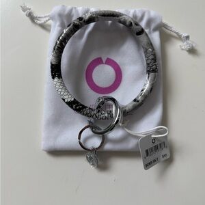 Black and White Snake Print Key Ring Bracelet